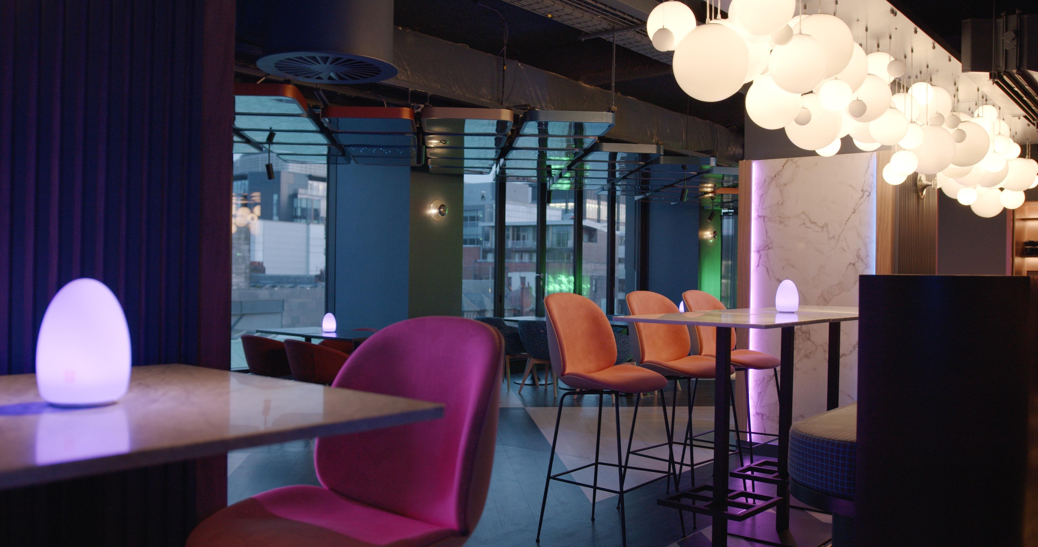 Yotel Glasgow Exterior photo Interior of the bar